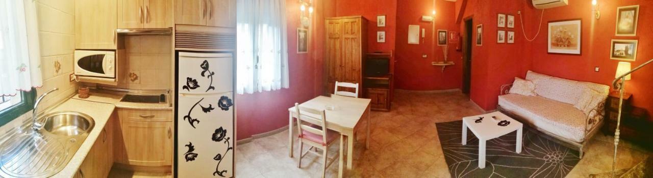 Apartamentos Melchor De Linan Torrelaguna Exteriör bild