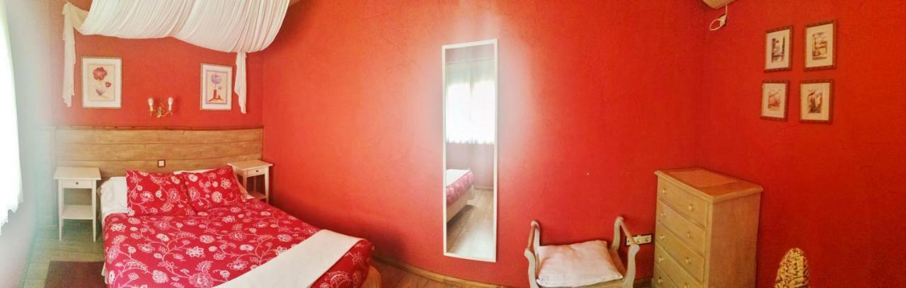 Apartamentos Melchor De Linan Torrelaguna Exteriör bild